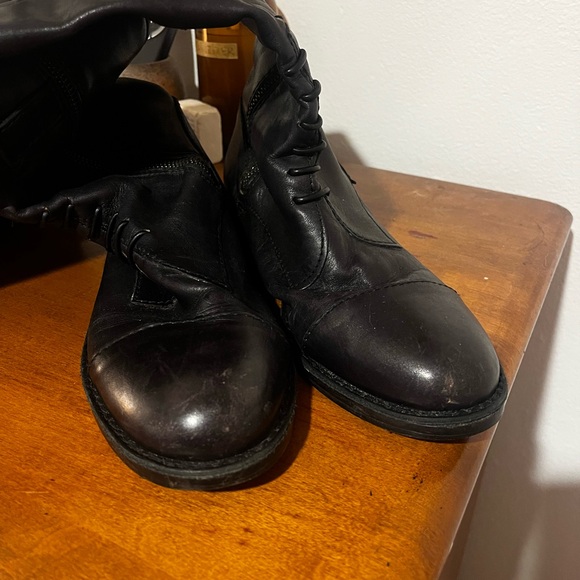 Vince Camuto black leather boots - Picture 8 of 8